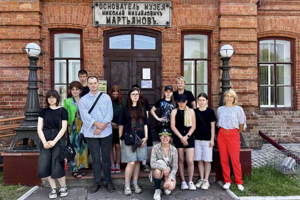 «ЛЮДИ И ДОМА: ЖИВЫЕ ИСТОРИИ» ЗАЗВУЧАЛИ НА УЛИЦАХ МИНУСИНСКА