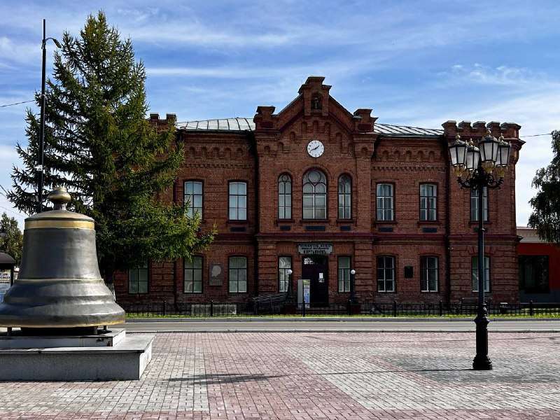 СОБОРНАЯ ПЛОЩАДЬ – ПАМЯТЬ СТОЛЕТИЙ