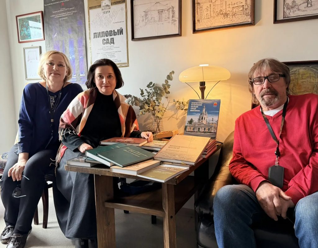 С ДНЕМ ТЕАТРА!