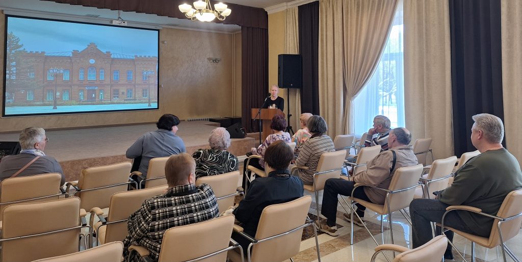 ЗАСЕДАНИЕ КЛУБА «КРАЕВЕД»